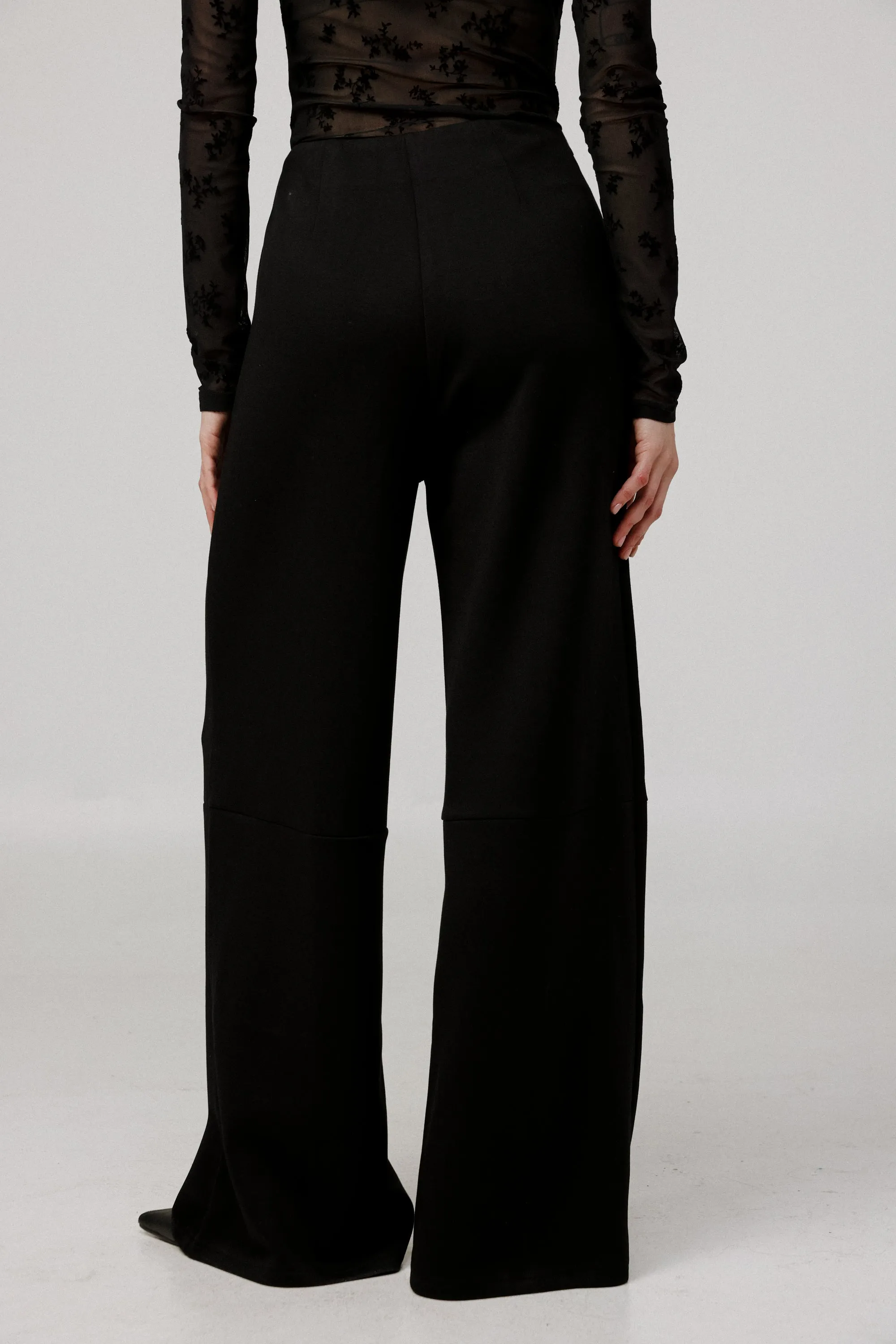 Biscuit Black Bottoms