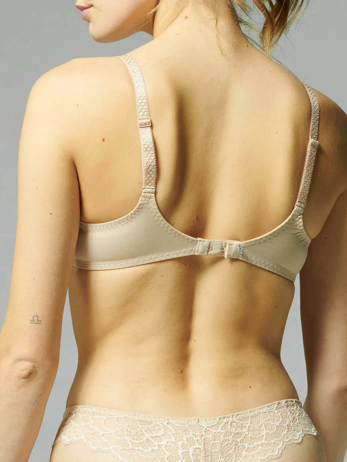 Caresse Full Cup Bra