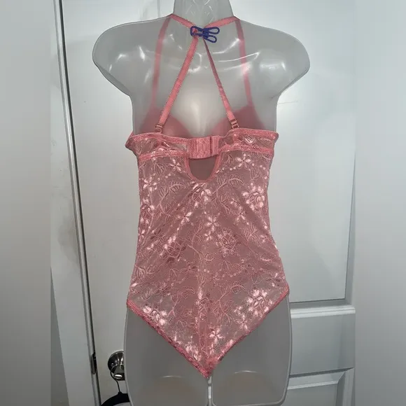 Carrie Amber Intimates Lingerie Bodysuit Pink Floral Lace Cut Outs Size Medium