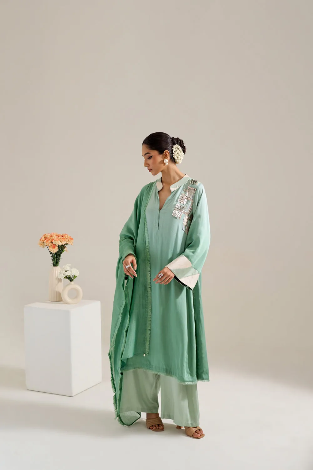 Chameli Kurta Set