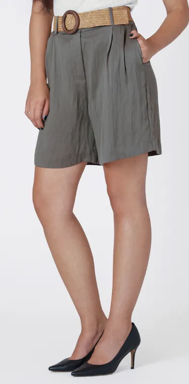 Daria Drape Short