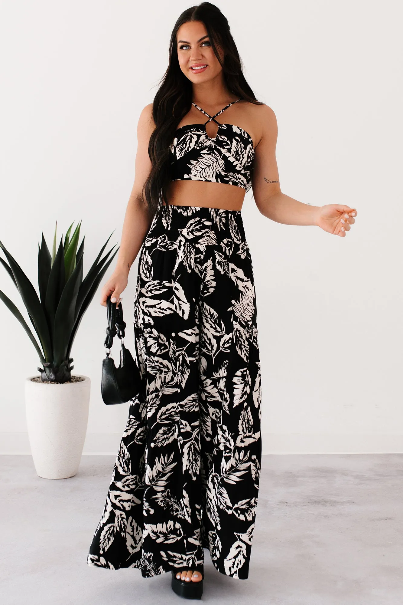Elegant Ease Leaf Print Halter Top & Pants Set (Black/Cream)