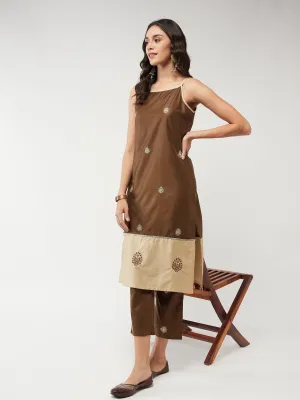 Fusion Embroidered Sleeveless Color-Blocked Kurta (Set of 1)