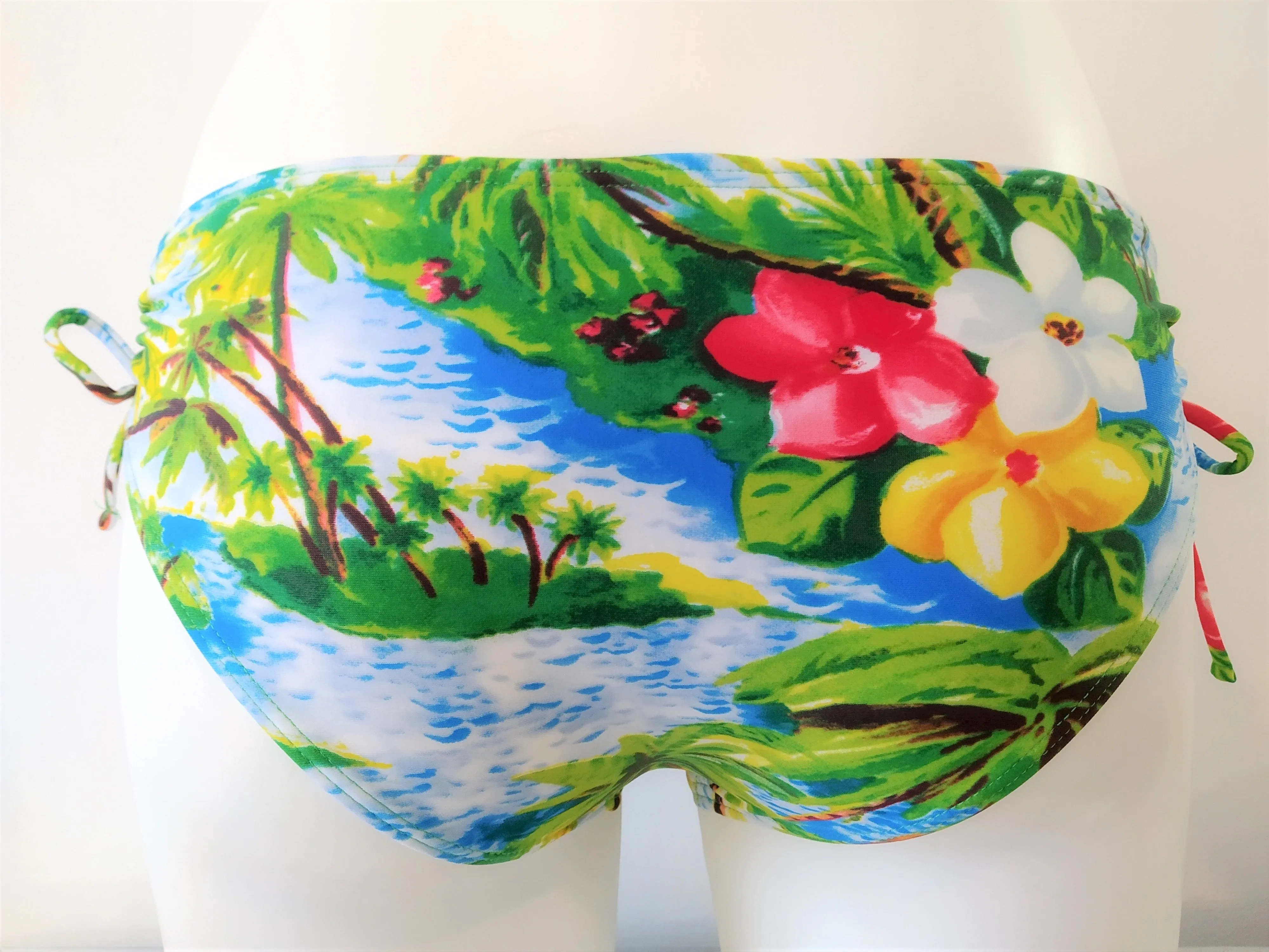 Green Island Low cut bikini bottoms pleated sides