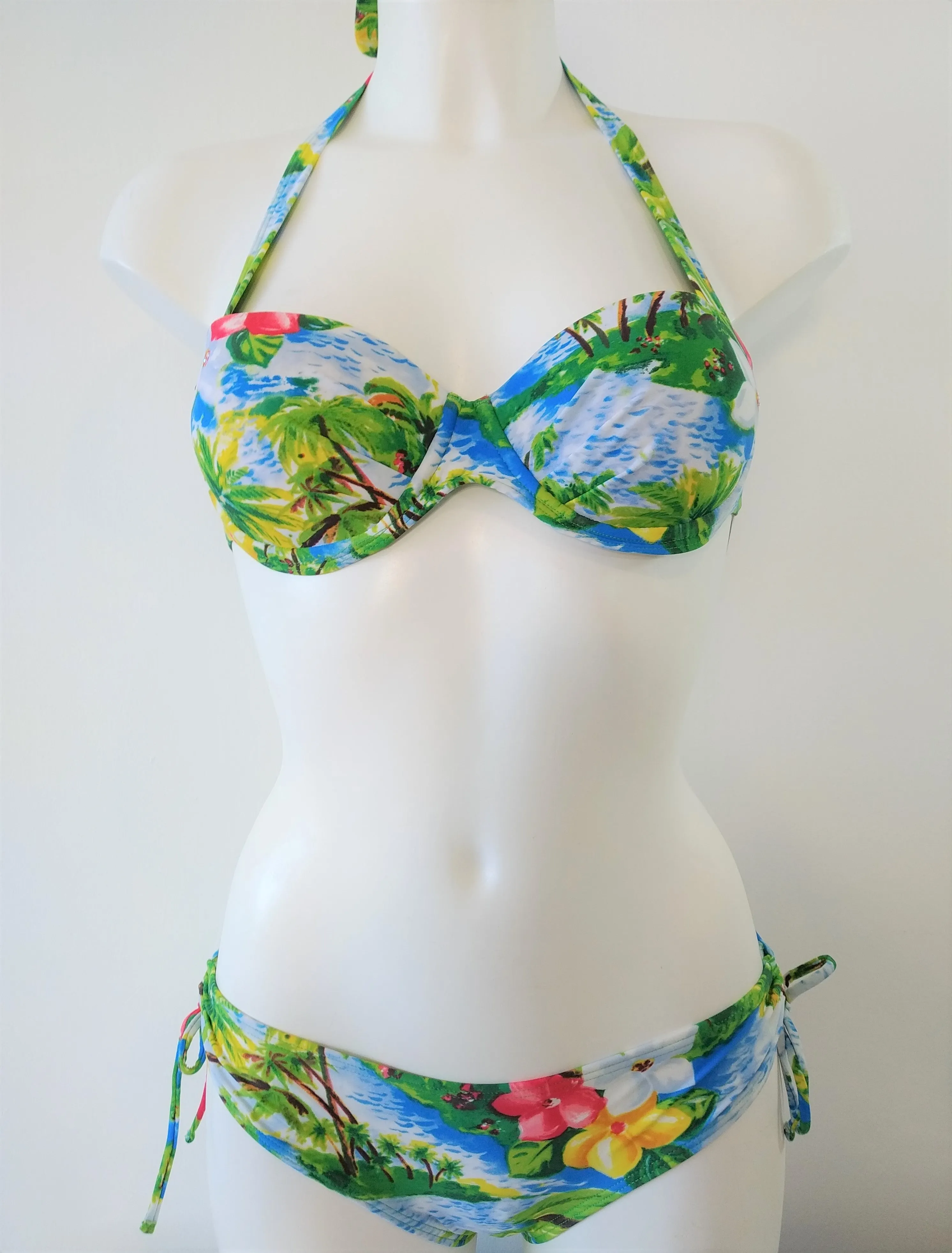 Green Island Low cut bikini bottoms pleated sides
