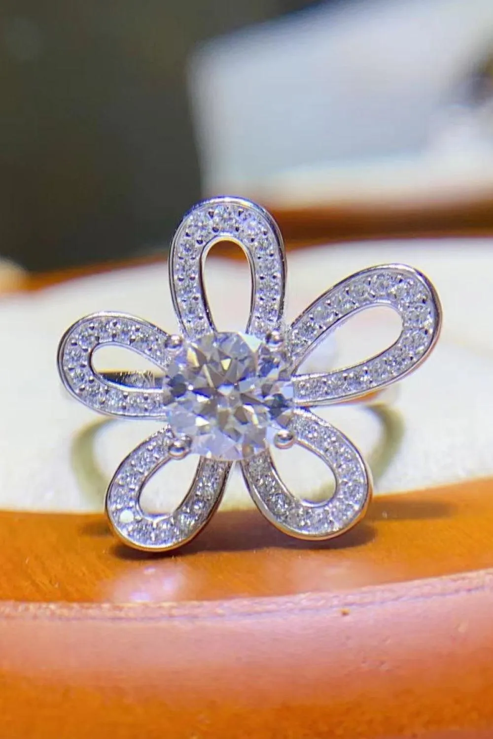 Hazel Blues® | 1 Carat Moissanite Flower-Shape Open Ring