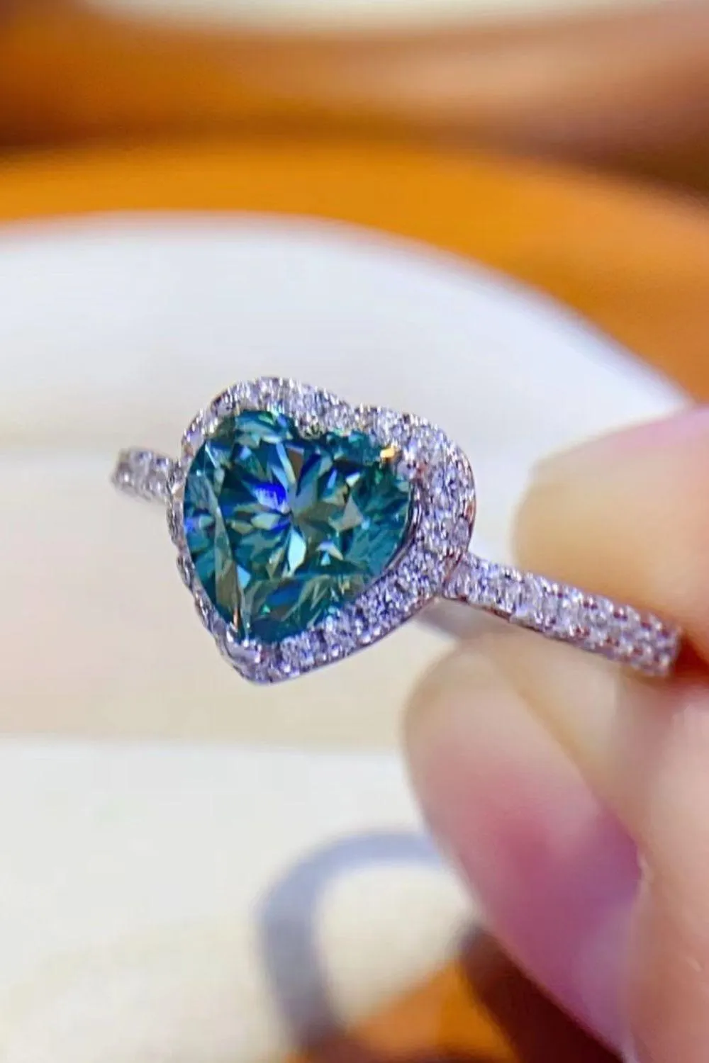 Hazel Blues® | 1-Carat Moissanite Heart Ring