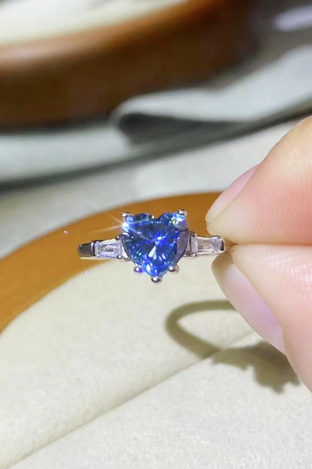 Hazel Blues® | 1 Carat Moissanite Heart-Shaped Platinum-Plated Ring in Blue