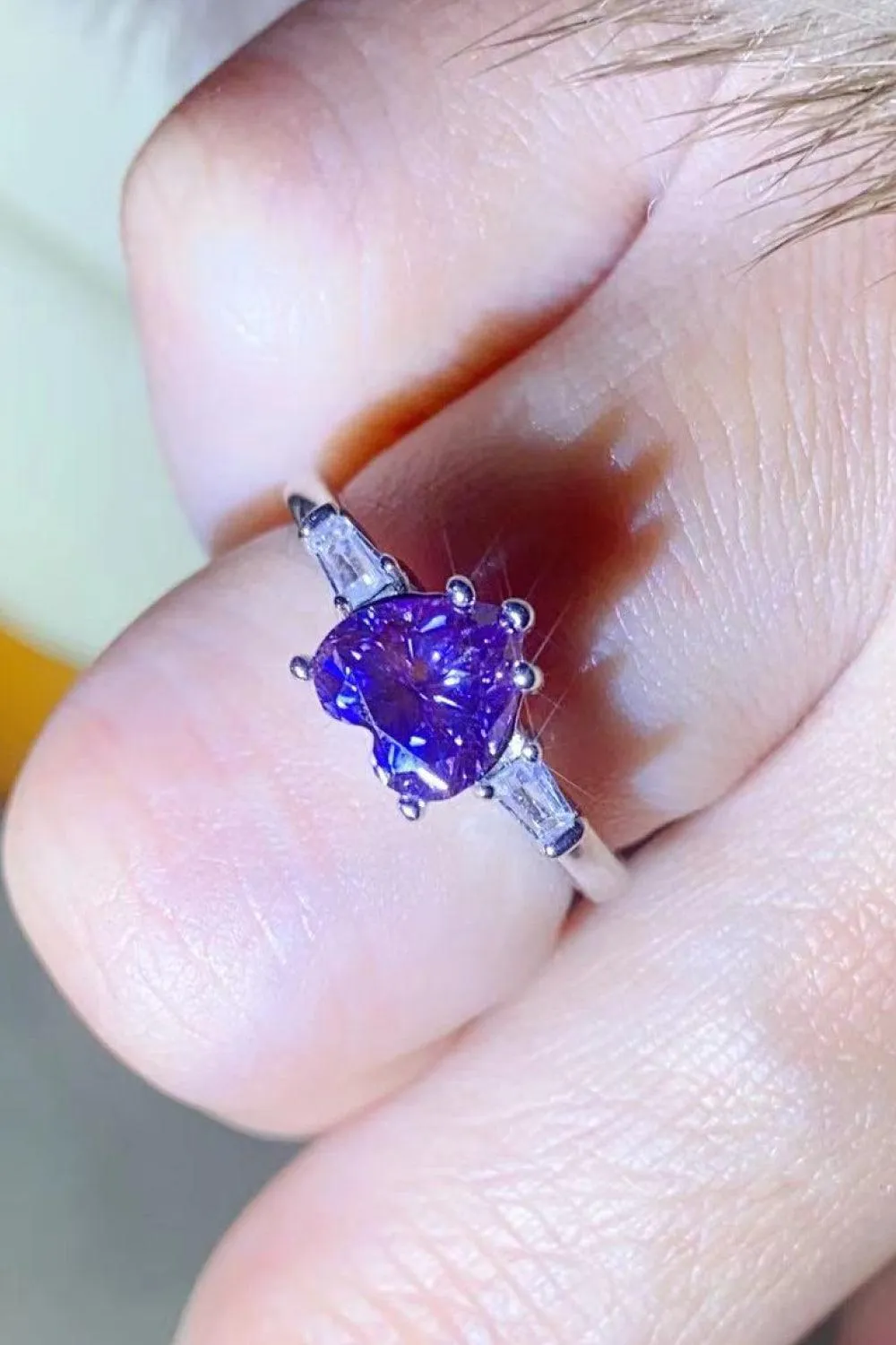 Hazel Blues® | 1 Carat Moissanite Heart-Shaped Platinum-Plated Ring in Purple