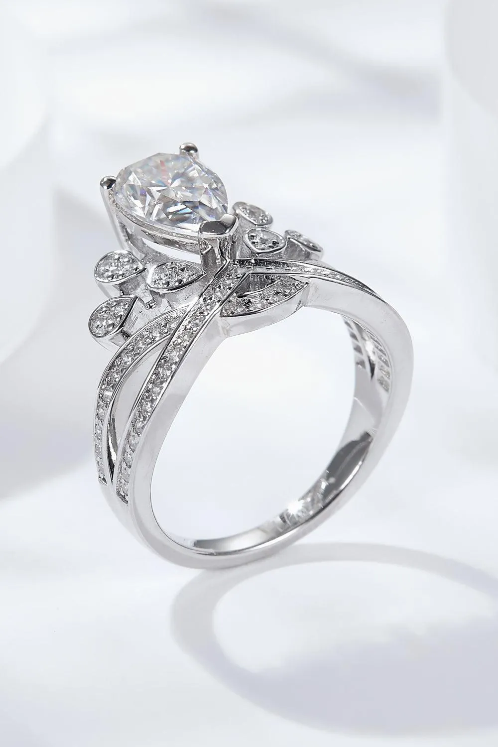 Hazel Blues® | 1.5 Carat Moissanite Crown-Shaped Ring