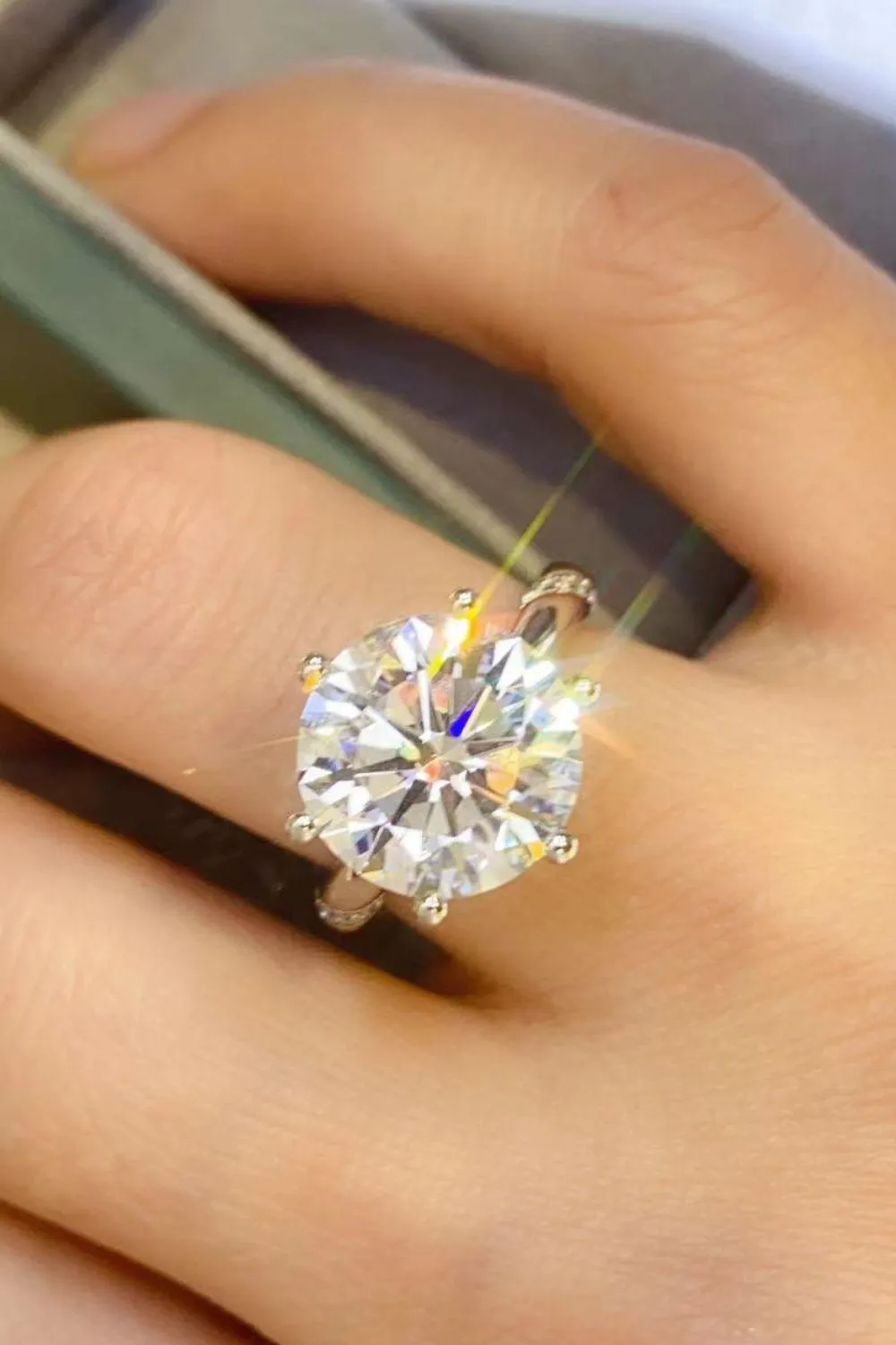 Hazel Blues® | 5 Carat Moissanite 6-Prong Ring