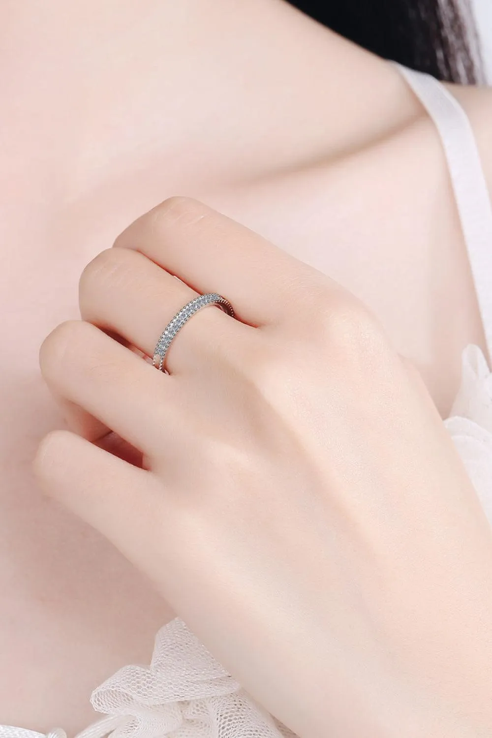 Hazel Blues® | Drop Everything Now Moissanite Ring