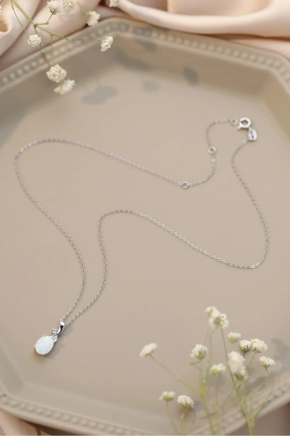 Hazel Blues® |  Opal Oval Pendant Chain Necklace