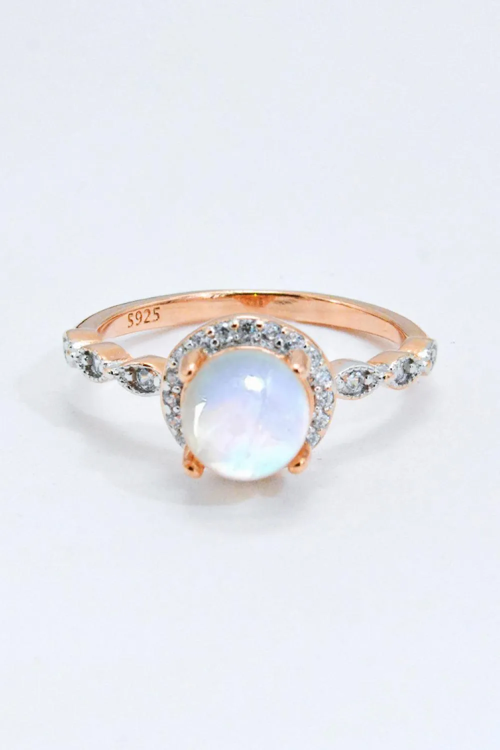 Hazel Blues® | Round Moonstone Ring