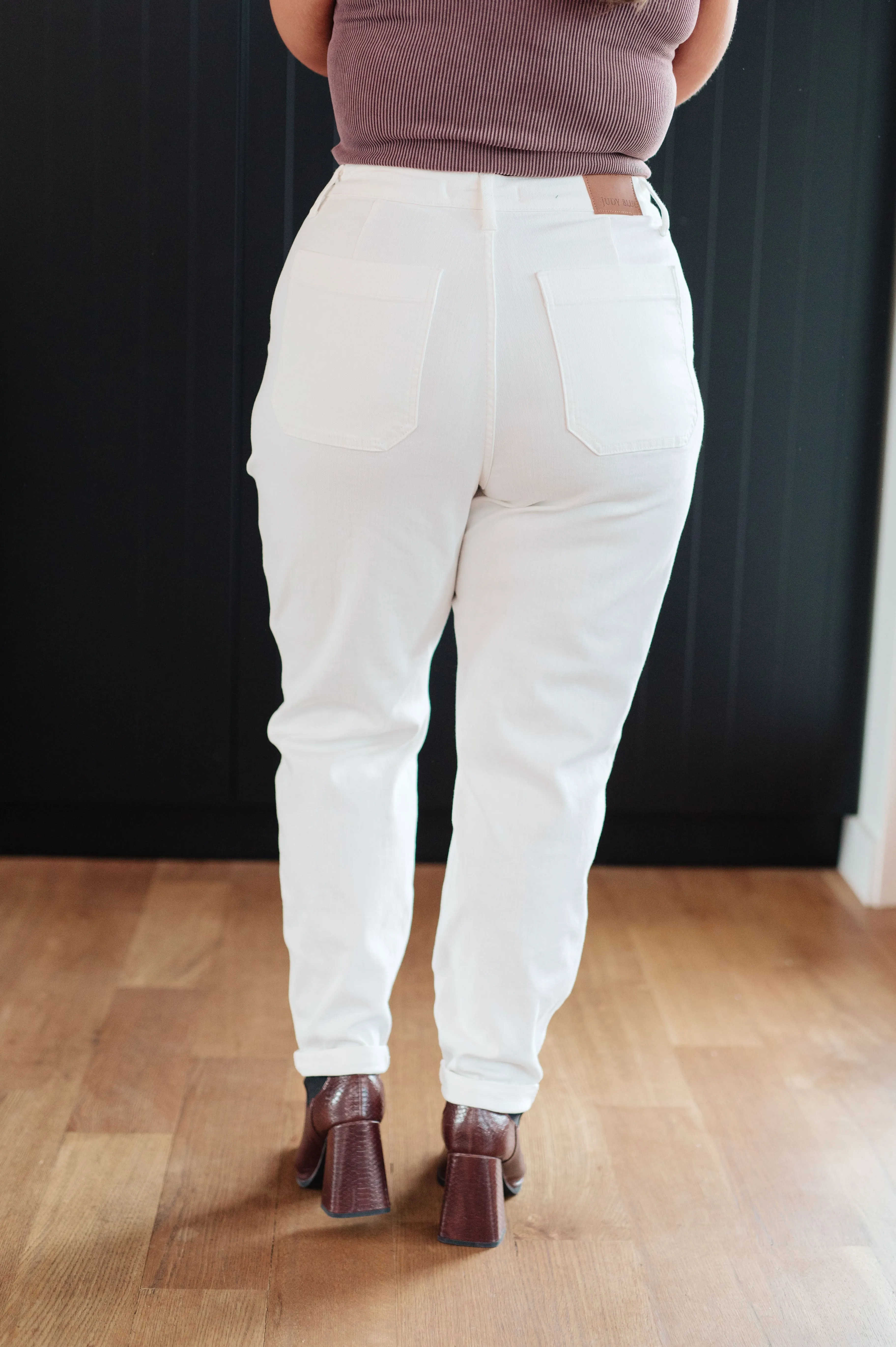 Judy Blue High Rise Jogger in Ecru