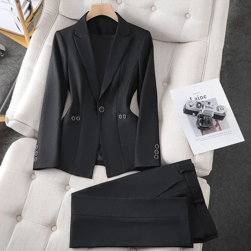 L'AURABLEND™ ELEGANT BLAZER SET