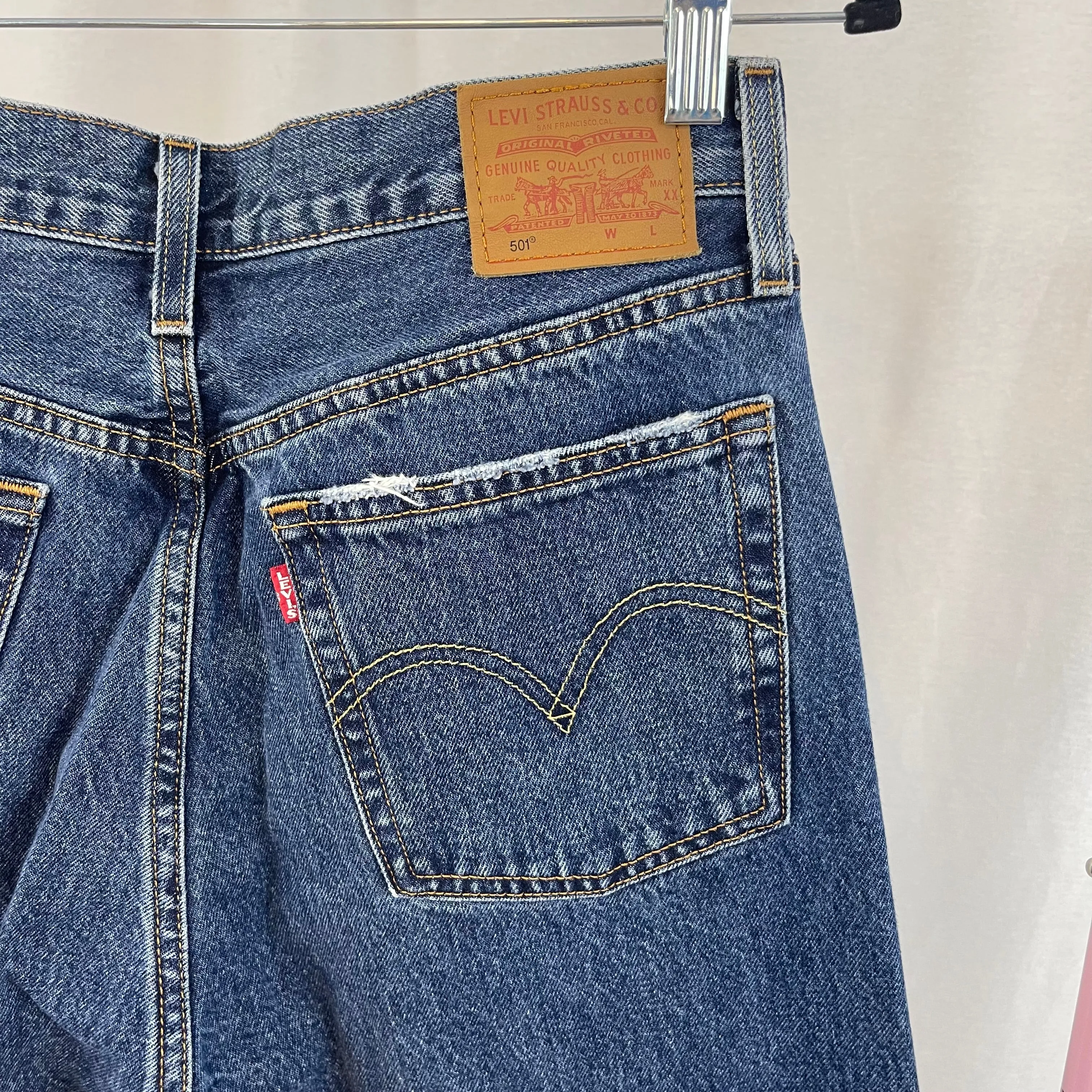 Levi's 501 Medium Dark Wash Button Fly Straight Leg Jeans size 30