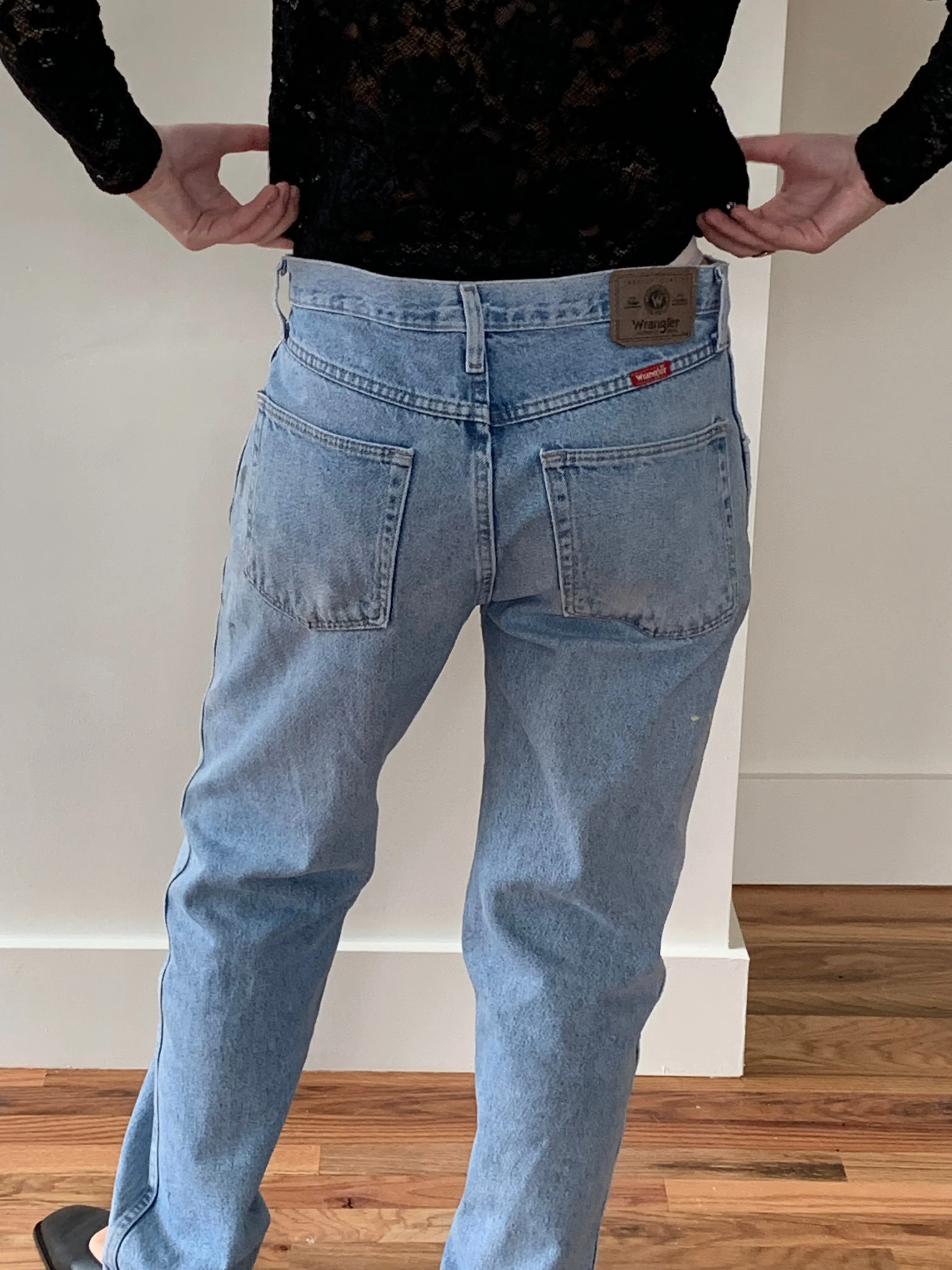 Light wash 00s Wranglers