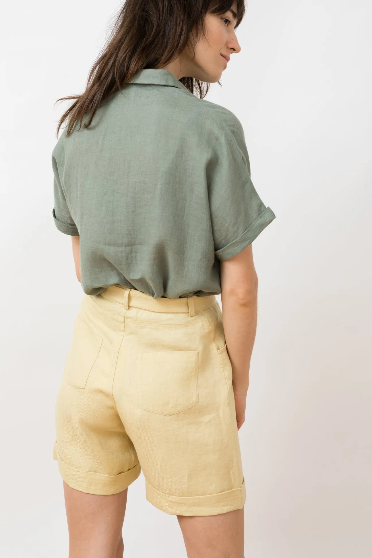 LINEN SHORTS MOON STRAW