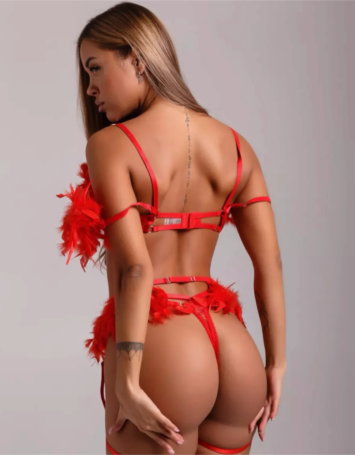 Luxe Plume Red