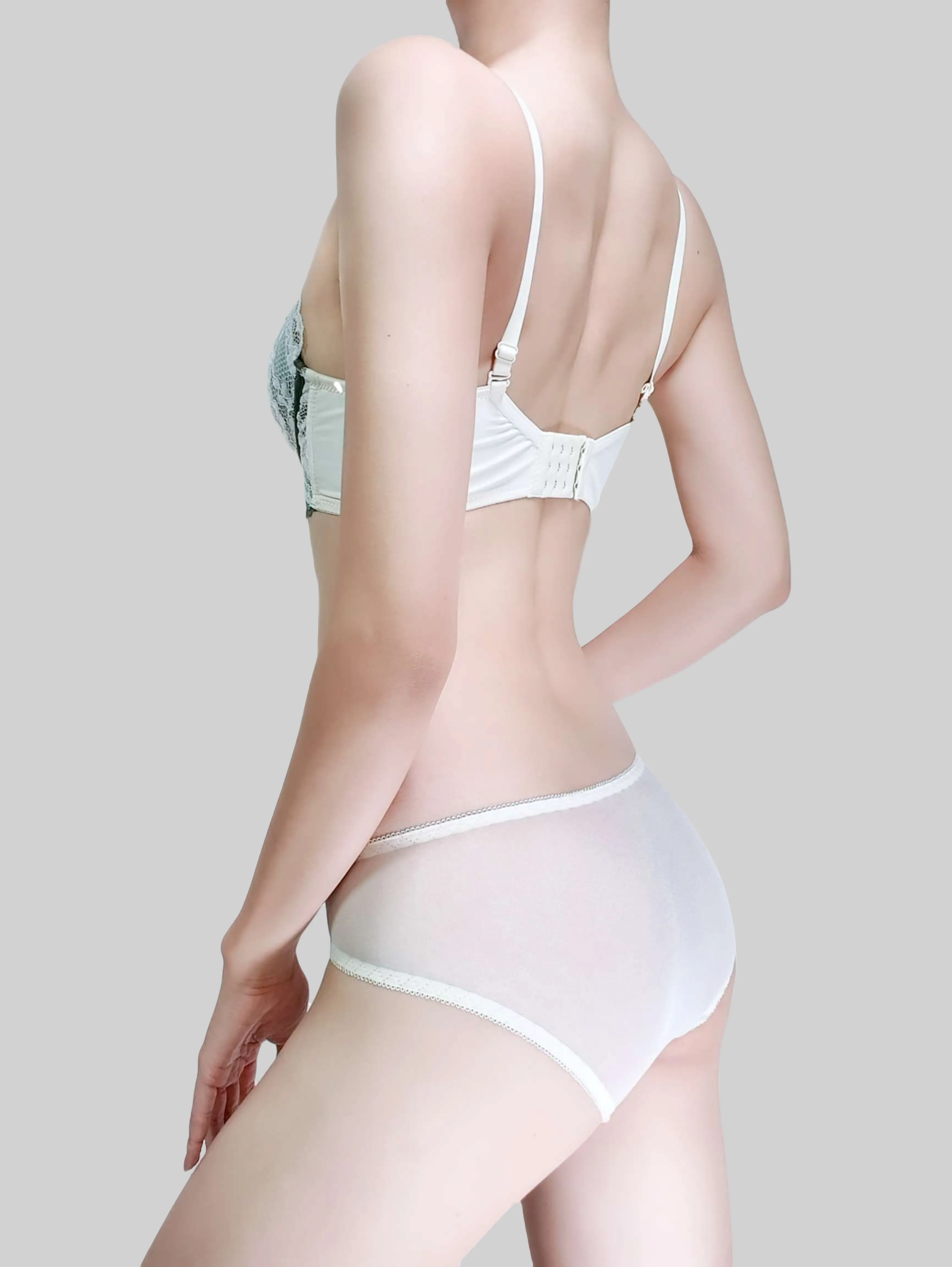 Natural Latex Wire-Free Push-Up Bra