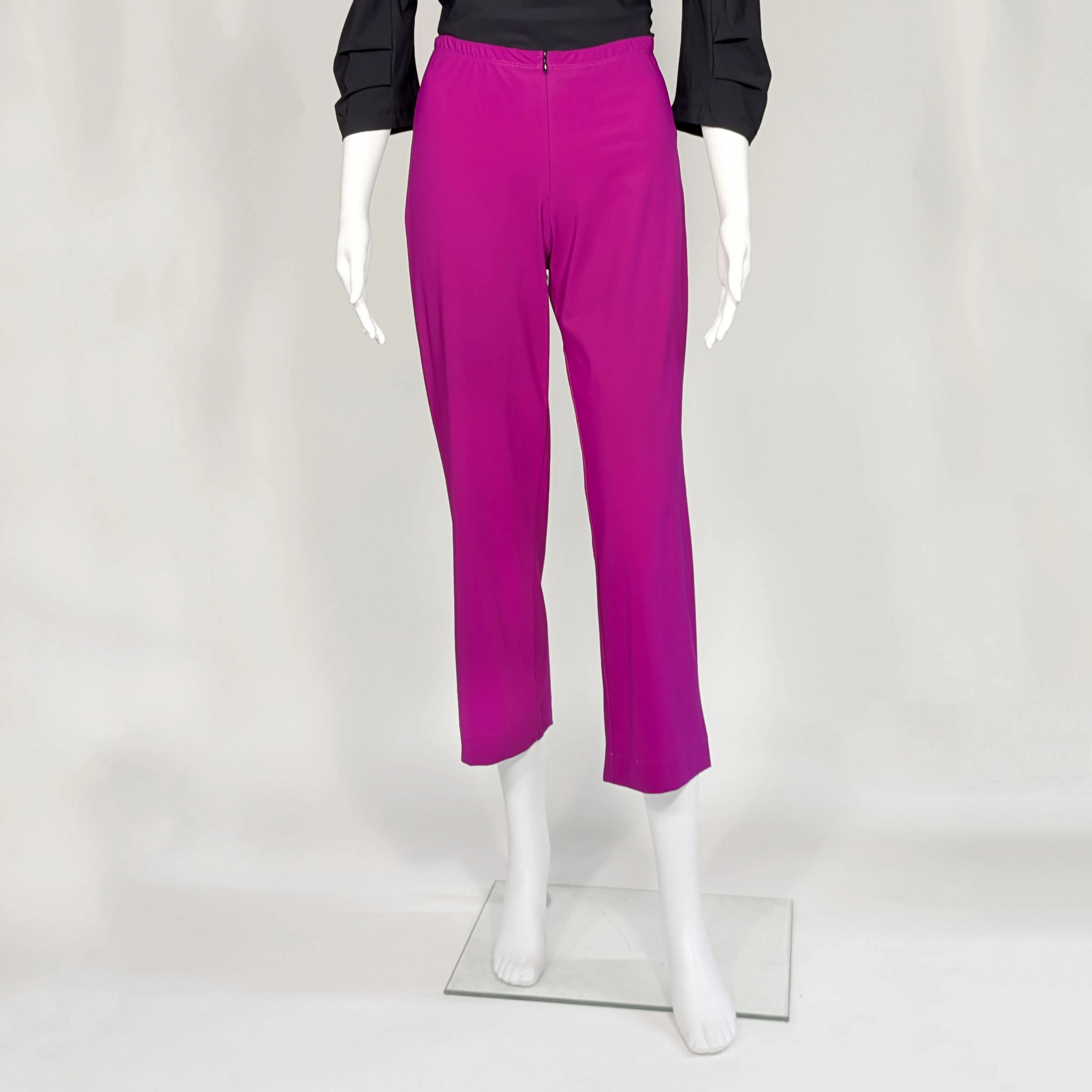NEW! Traveler Crop Pant in Jet Jersey by Porto