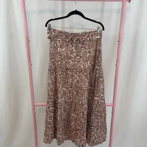 NWT Minkpink Jedda Paisley Belted Midi Skirt size Large