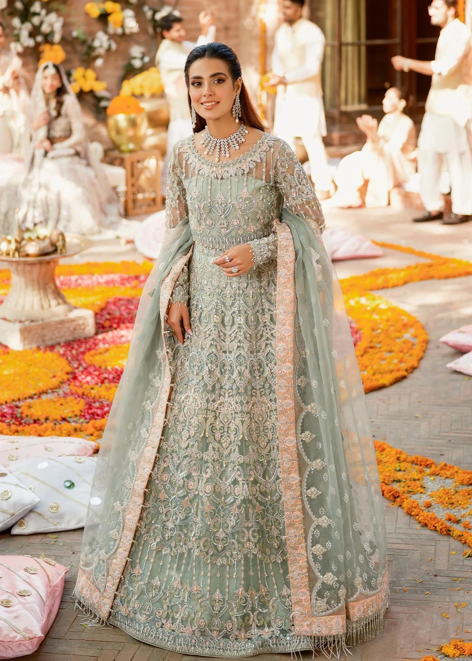 Pakistani Lehenga Choli and Dupatta Dress for Wedding