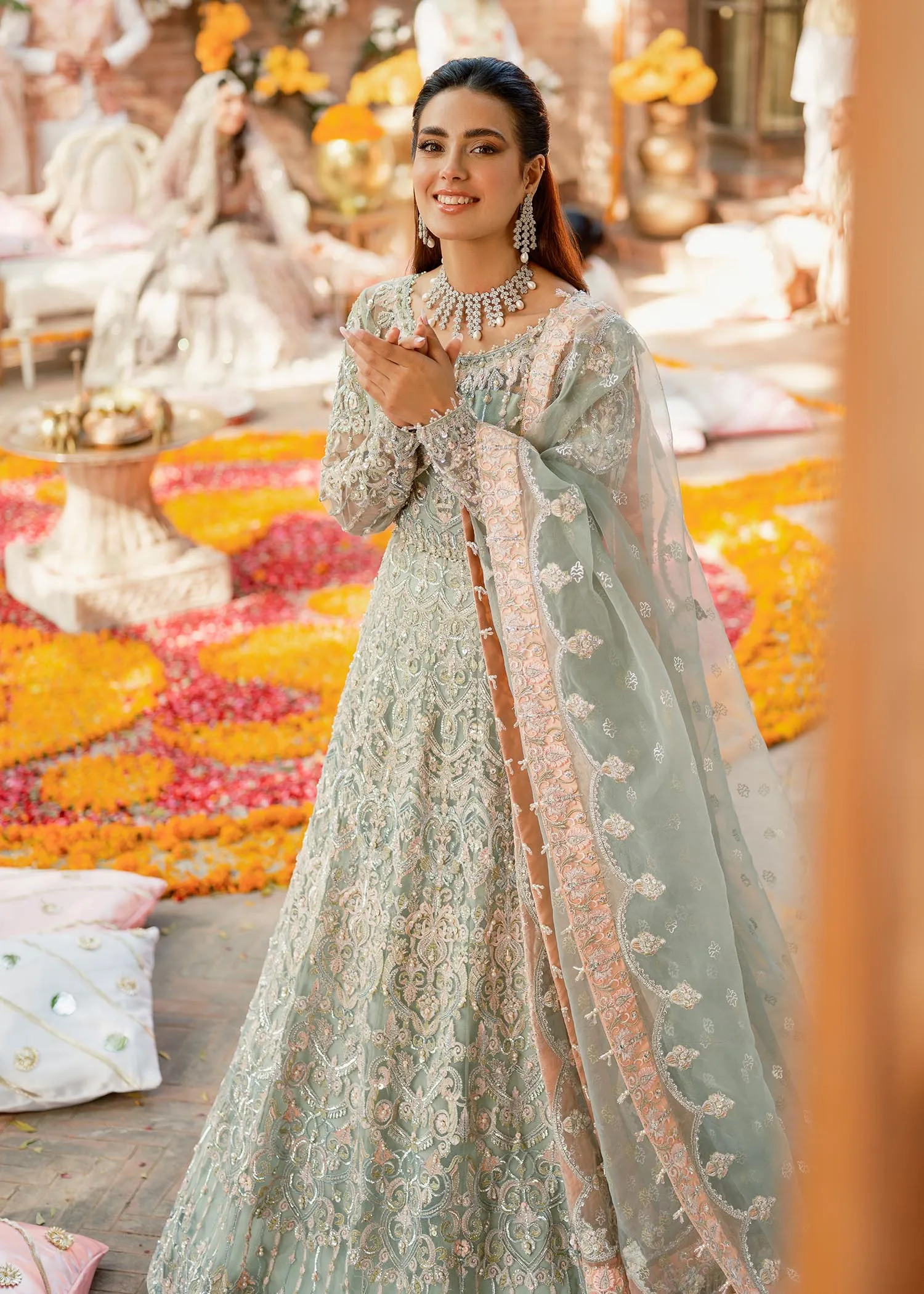 Pakistani Lehenga Choli and Dupatta Dress for Wedding
