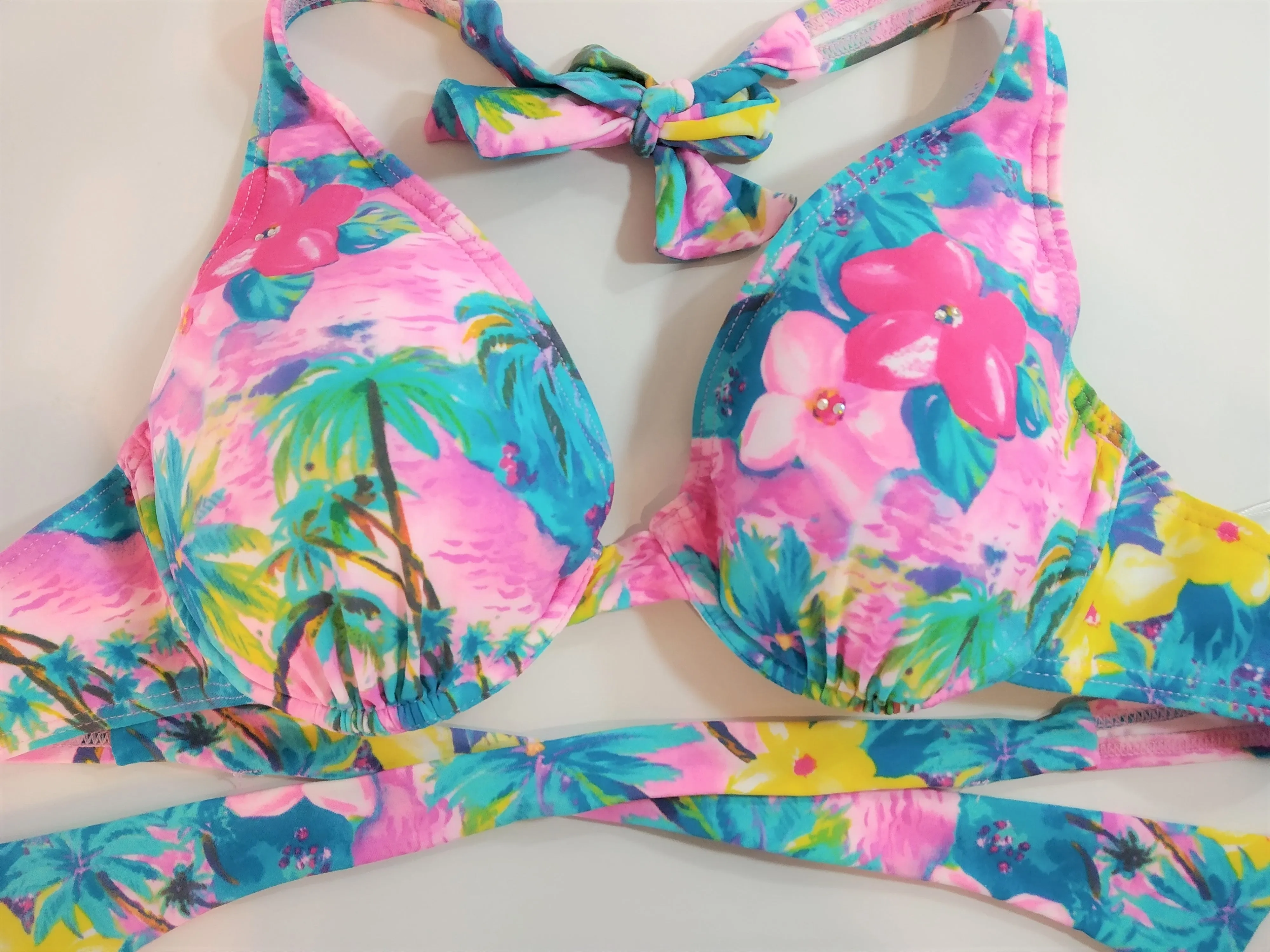 Pink Island Halter Cup D