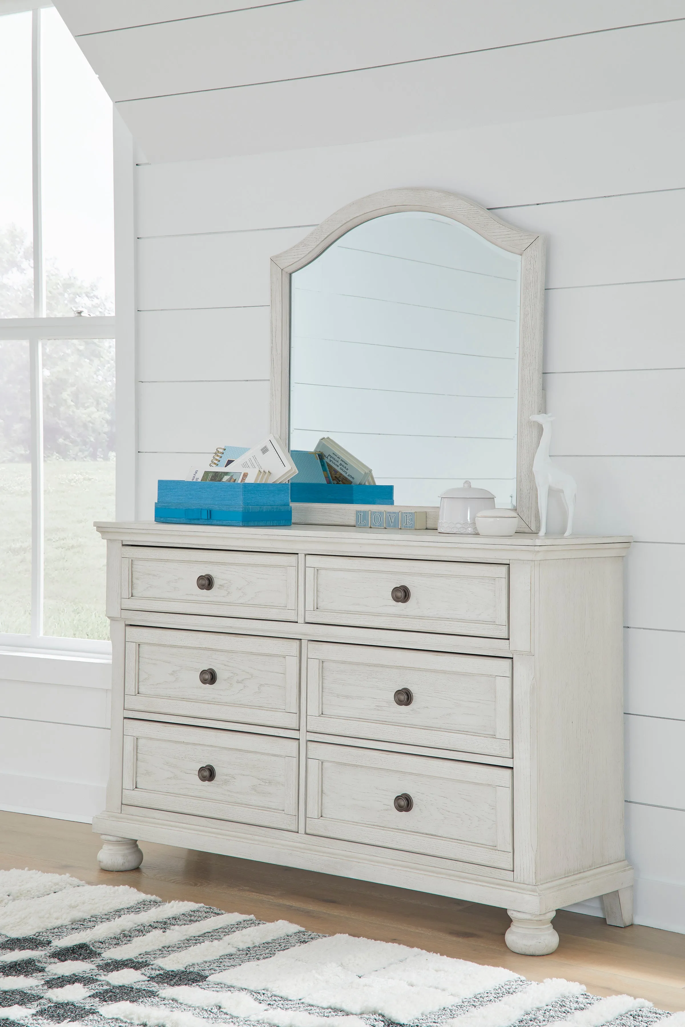 Robin Youth Dresser and Mirror