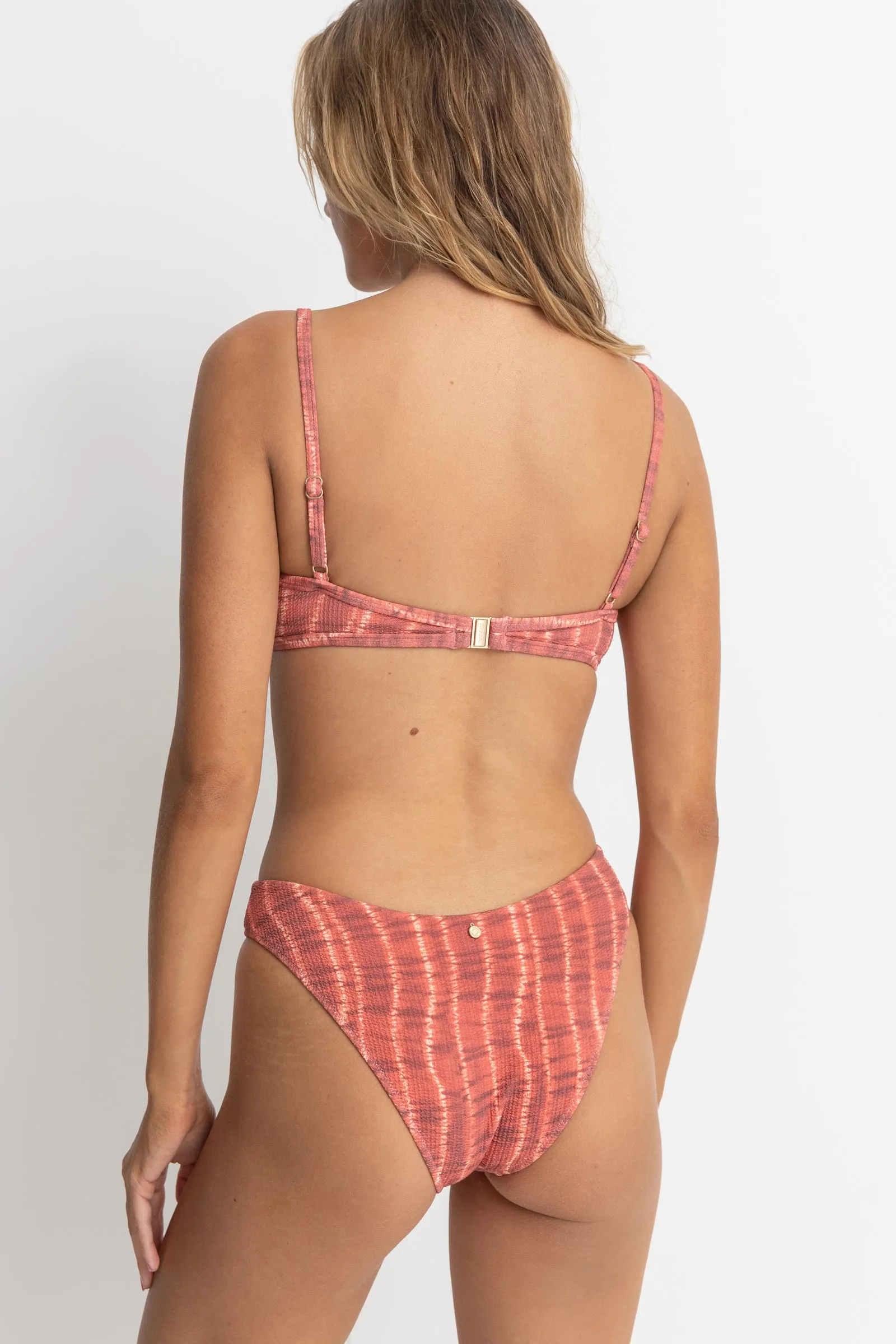 SAHARA TIE DYE CROP TOP - RED