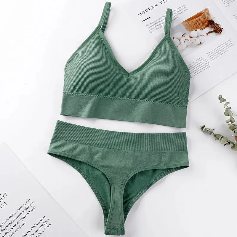 Sexy Yoga Lingerie Set - Seamless Top Women's Underwear with Thong Panties, Sports Bra, G-String Brassiere, Low Back Bralette, Sport Bra Set