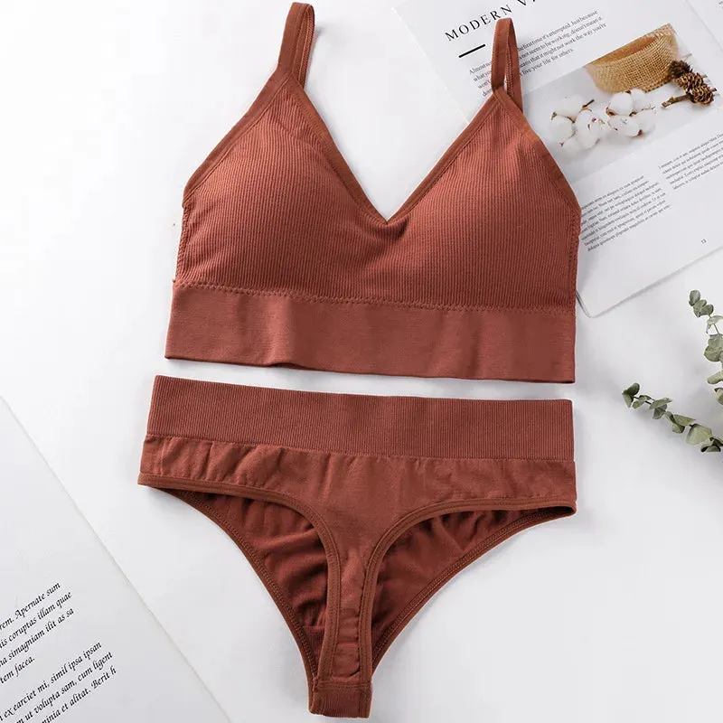 Sexy Yoga Lingerie Set - Seamless Top Women's Underwear with Thong Panties, Sports Bra, G-String Brassiere, Low Back Bralette, Sport Bra Set