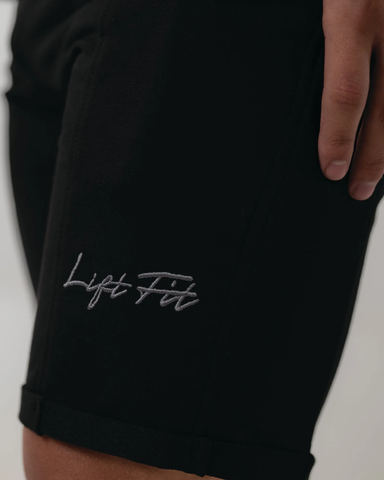 Signature 2.0 Short