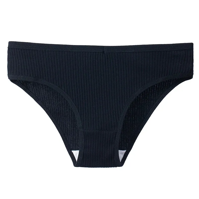 Soft and Sexy: Striped Cotton Women's Panties for Ultimate Comfort