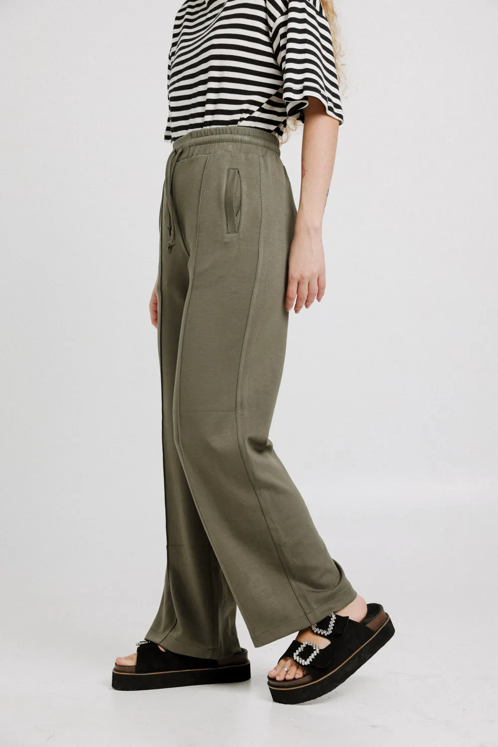 Splendid Olive Green Bottoms