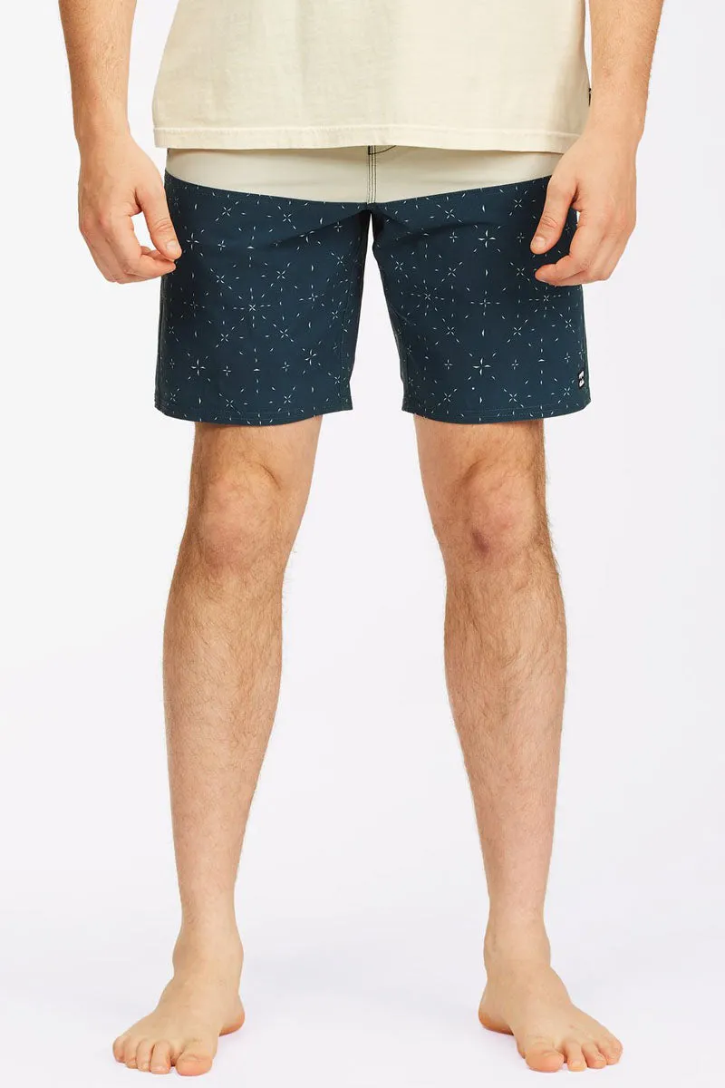 Tribong Lo Tides Boardies