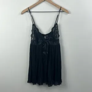 Victorias Secret Black Lace Sheer Satin Bow Baby Doll Lingerie Camisole Womens M