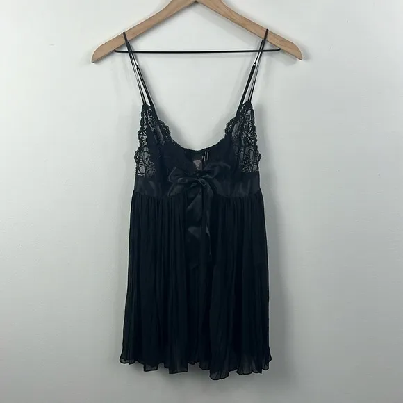Victorias Secret Black Lace Sheer Satin Bow Baby Doll Lingerie Camisole Womens M