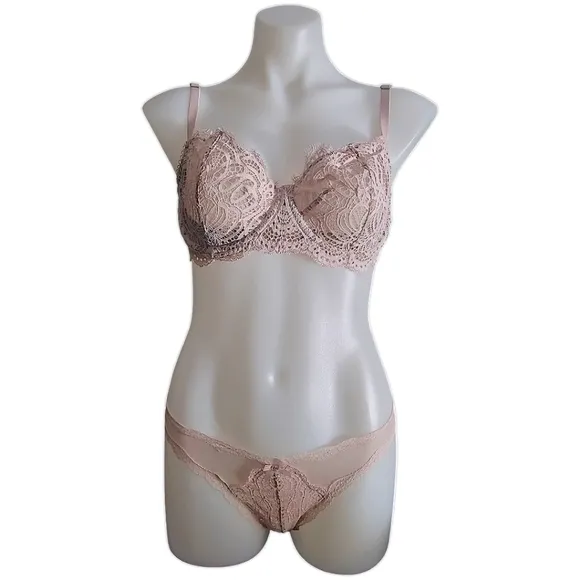 Victoria's Secret Dream Angels Wicked Uplift Bra(36D) &amp; Thong (S) Set - Blush