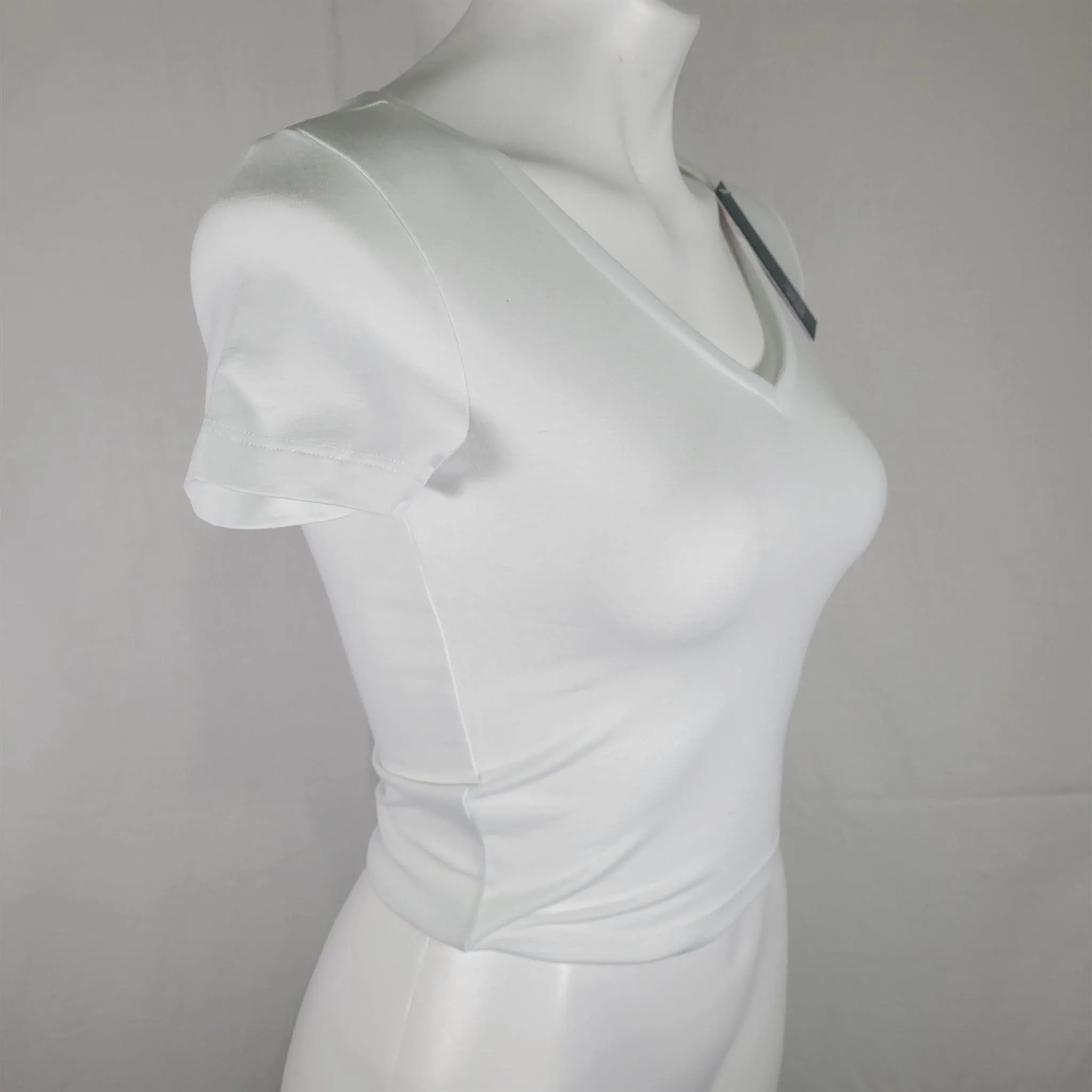 Wild Fable Short Sleeve V-Neck Cropped T-Shirt - Women's White