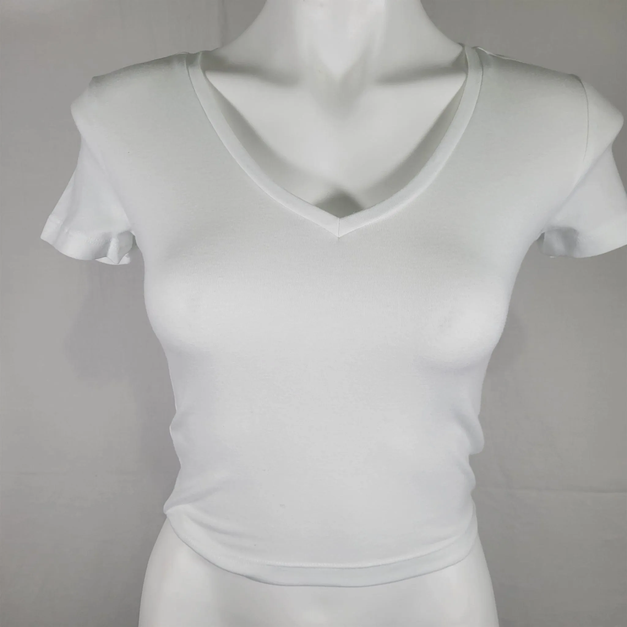 Wild Fable Short Sleeve V-Neck Cropped T-Shirt - Women's White