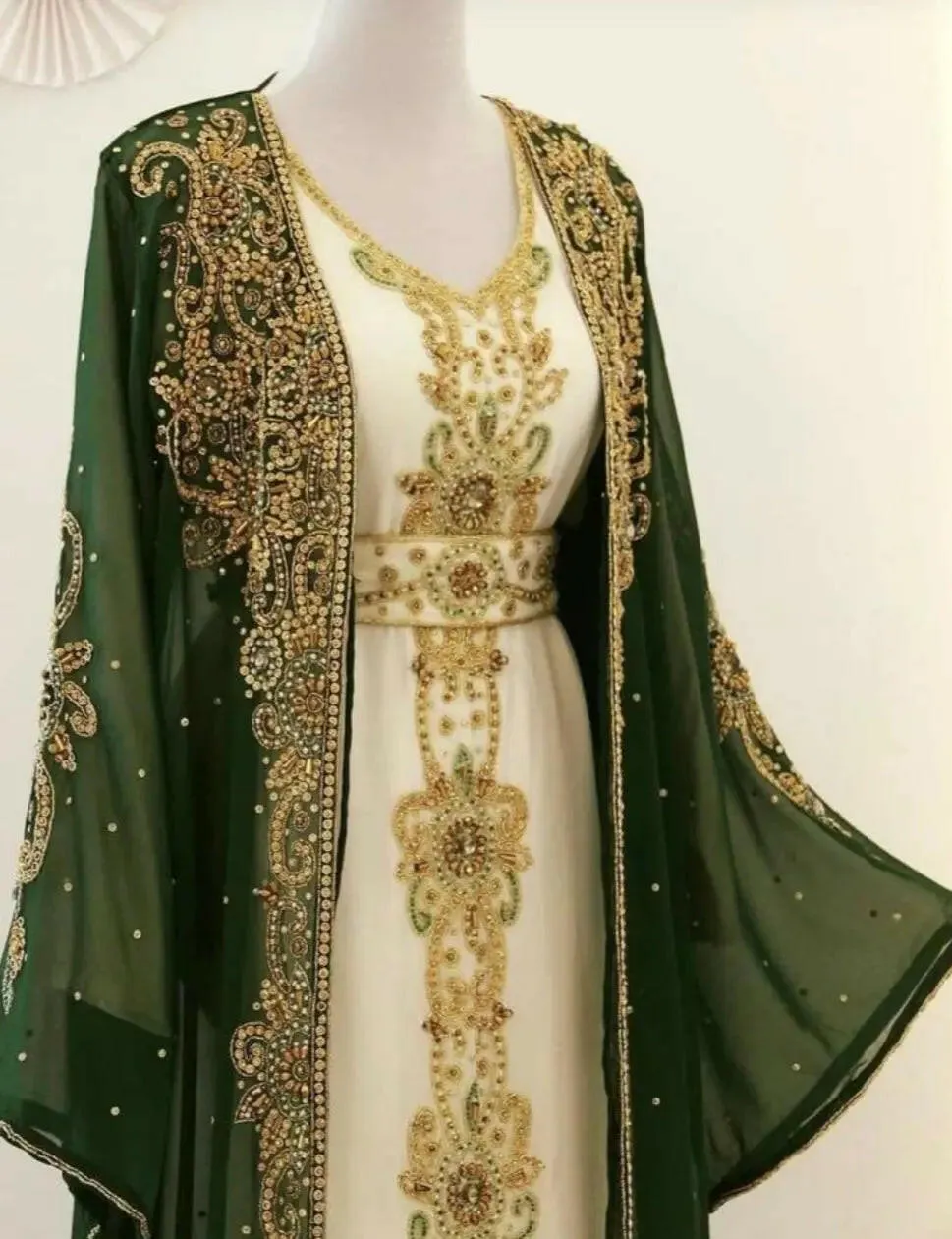 ZARI GREEN